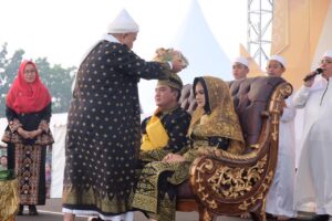 Polda Riau Resmi Dinaubatkan Gelar Datuk Seri Jaya Perkasa Setia Negori.