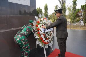 Danrem 071/Wijayakusuma Pimpin Ziarah HUT Ke-78 TNI