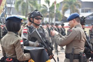 Satbrimob Polda Kalbar Upacara Penutupan Latihan Peningkatan Kemampuan Urban Warfare dan VVIP/VIP Protection