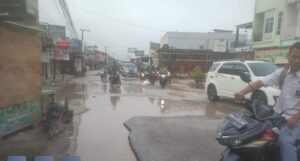 Kolam Pancing Tak Sulit Ada di Jalan Sukakarya-Kualu