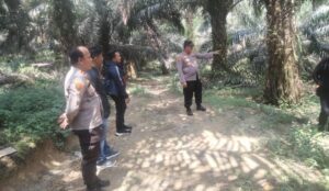 Polsek Siak Hulu AKP Asdisyah Mursyid, S.H M.H Lidik TKP Dugaan Pembunuhan