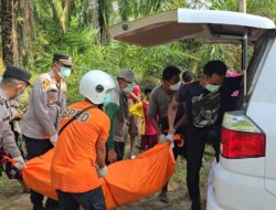 Tim Polsek Indrapura Bantu Evakuasi Penemuan Mayat Tidak di Kenal.