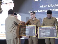 Dinas Dukcapil Kuantan Singingi Terima Hibah Alat Perekaman KTP-el Mobile dari Pemerintah Provinsi Riau
