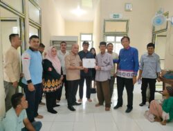 Pembagian BLT-DD 23 KPM, PJ Kepala Desa Munsalo Sukses Merealisasikan.