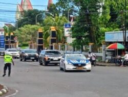 Sat Lantas Polresta Manado Atur Arus Lalu Lintas Demi Kenyamanan Pengguna Jalan