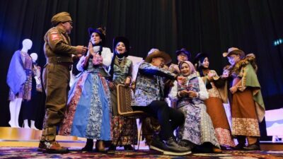 Hasil Perpaduan Budaya Kanada-Bandung Fashion Show KKJ-PKJB 2024