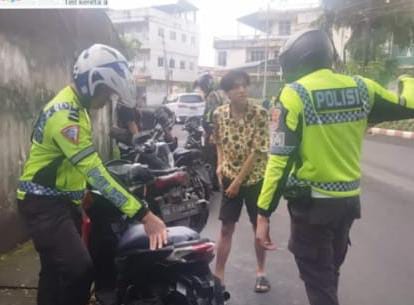 Sat Lantas Polresta Manado Menindak dan Teguran Pelanggaran Kasat Mata di Wilayah Hukumnya