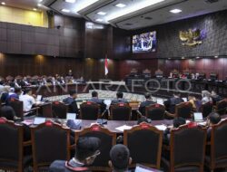 Pemohon Meminta MK Mendiskualifikasi Paslon SDM dan Meminta Pilkada Kuansing di Ulang