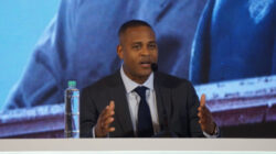 Ket foto Siaran Pers Patrick Kluivert Resmi Pelatih Timnas Indonesia sampe 2027