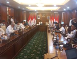 Ramses Sitorus Bersama Ribuan Wartawan & LSM Klarifikasi Statement Menteri Desa PDT Terkait Ucapannya “LSM & Wartawan Bodrex”