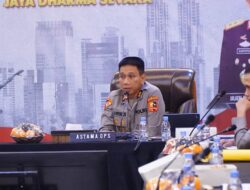 Kapolda Metro Jaya Pimpin Rapat Koordinasi Pengamanan Mayday Fiesta 2025, Imbau Masyarakat Jaga Kondusivitas