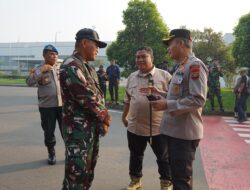 Kapolres Metro Bekasi Kawal Keberangkatan Massa Buruh Menuju Monas, Pastikan Keselamatan Sesuai Arahan Presiden RI