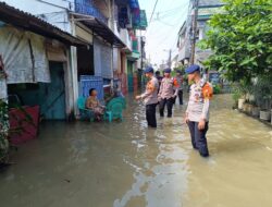 TANGGAP BENCANA, BRIMOB POLDA METRO JAYA KERAHKAN BATALYON C PELOPOR LAKSANAKAN PATROLI SAR DI WILAYAH TANGERANG