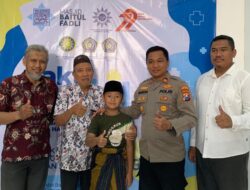 HUT Bhayangkara ke-79, Polsek Gunung Anyar Gandeng MBF Gelar Bakti Sosial Khitanan Massal, Cek kesehatan dan pengobatan Gratis