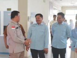 Bupati Kuansing, di Dampingi Direktur RSUD Dr Benni Antomy Melihat Pelayanan Berjalan Dengan Baik