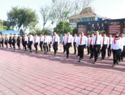 Kapolres Gresik Pimpin Upacara Kenaikan Pangkat Pengabdian dan Penghargaan Personel Berprestasi