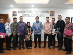Bertemu Para Bupati, Wamen Viva Yoga: Kementrans Berkomitmen Mensejahterakan Transmigran dan Warga Lokal   