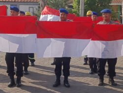 Semarak Kemerdekaan ke-80 Republik Indonesia, Gresik Gelar Aksi Bersih Pesisir dan Bagikan 10.000 Bendera Merah Putih