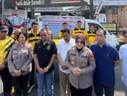 Polda Lampung Bersama perum Bulog Menjual Beras Sebanyak 2,2 Ton Kepada Masyarakat Bandar Lampung