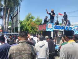 Ratusan Nelayan Pantura Datangi Kantor Petronas Gresik, Tuntut Ganti Rugi Kerusakan Rumah Ikan