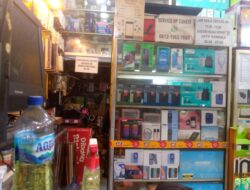 Konter Pulsa Pisangan Lama III Jakarta Timur Diduga Oknum Service Handphone Berbgai Merk Pungli Terhadap Pelanggan Tidak Ada Perizinan Lokasi Dan Usaha
