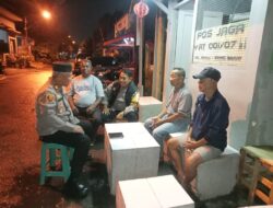 Kapolsek Bekasi Barat Sambangi Pos Kamling, Ajak Warga Aktif Jaga Keamanan