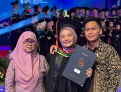Nur Syifa Nadiastuti, Wisudawati Inspiratif FEB UNJ 2025 dengan 150 Prestasi untuk Ibu dan Mendiang Ayah Tercinta