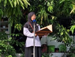 Upacara Bendera di MTSN 03 Surabaya Berlangsung Khidmat Siswa Kelas IX Diharapkan Berikan Kesan Yang Terbaik 