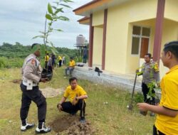 Kapolres Kuansing Bersinergi dengan Kapolsek Kuantan Hilir Sukseskan Program Kapolda Riau Green Policing