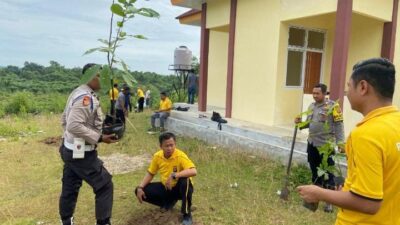Kapolres Kuansing Bersinergi dengan Kapolsek Kuantan Hilir Sukseskan Program Kapolda Riau Green Policing