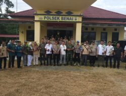 Kapolsek Benai.Tanam Pohon Dukung Program Kapolda Riau, Wujudkan Green Policing