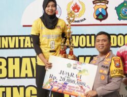 Bupati dan Kapolresta Sidoarjo Tutup Pertandingan Bola Volly Indoor dan Pantai U-17 Bhayangkara Cup Tingkat Nasional