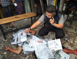 Dibacok di Bagian Perut Seorang Pria Tewas Bersimbah Darah di depan Warkop Coffe Black