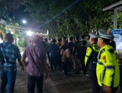 Wujud Sinergitas dan Pelayanan Humanis,  Polsek Krian Laksanakan Pengamanan Pemakaman Anggota TNI