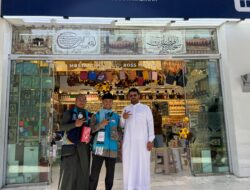 Kerja Sama Ustadz Nafi Unnas dan Toko Boss Mustafa Madinah, Jamaah Dapat Hadiah dan Diskon Spesial