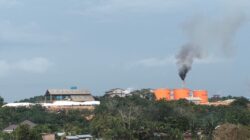 Diduga Langgar Baku Mutu, Cerobong PT PCS di Singingi Semburkan Asap Hitam Pekat: DLH & Gakkum KLHK Riau Diminta Bertindak