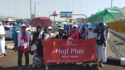 Jamaah Haji Plus Jawa Timur Tiba di Tanah Suci, Siap Jalankan Prosesi Ibadah Haji 1447 H