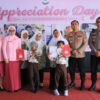 Wujud Kepedulian, Kapolres Gresik dan Ketua Bhayangkari Beri Apresiasi Guru serta Siswa Berprestasi SLB Kemala Bhayangkari 2
