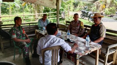 Kapolsek Benai Koordinasikan Persiapan Penanaman Jagung Pipil di Desa Ujung Tanjung