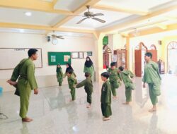 Pesilat ASAD Cilik Rungkut Kidul Gelar Latihan Bersama 