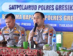 Dengar Aspirasi Nelayan Pesisir, Kapolres Gresik Gelar Jangkar, Bakti Kesehatan dan Salurkan Bantuan Keselamatan Laut